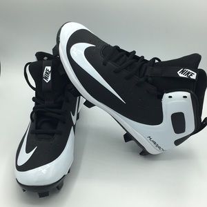 New Men Nike Cleats on Sale Now 35.00